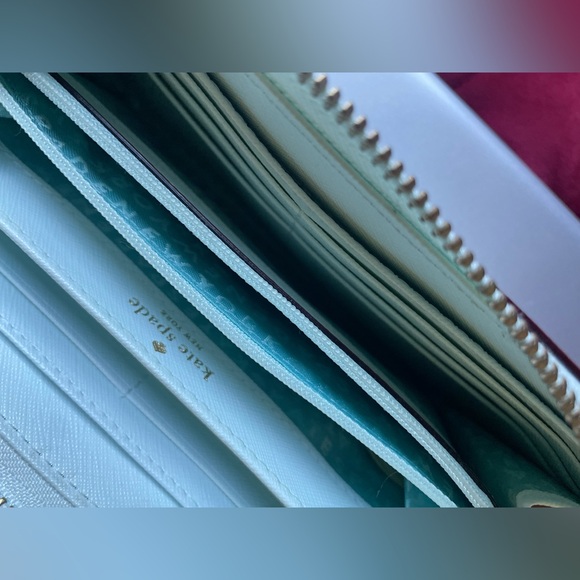 Kate Spade 100% Genuine Saffiano Leather wallet in sky blue accordion zip around - Picture 6 of 13